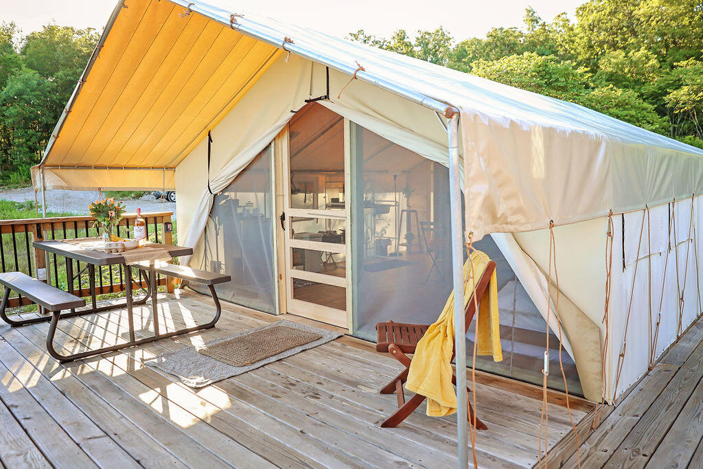 000 C-228 Tract #3 Property Photo 1