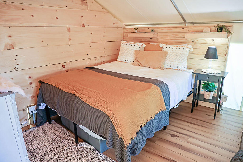 000 C-228 Tract #3 Property Photo 12