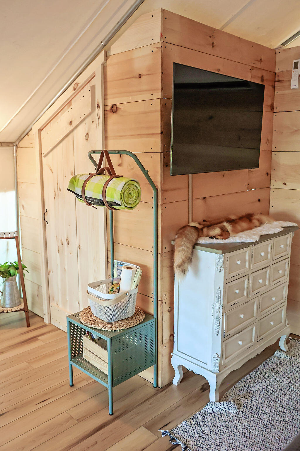 000 C-228 Tract #3 Property Photo 27