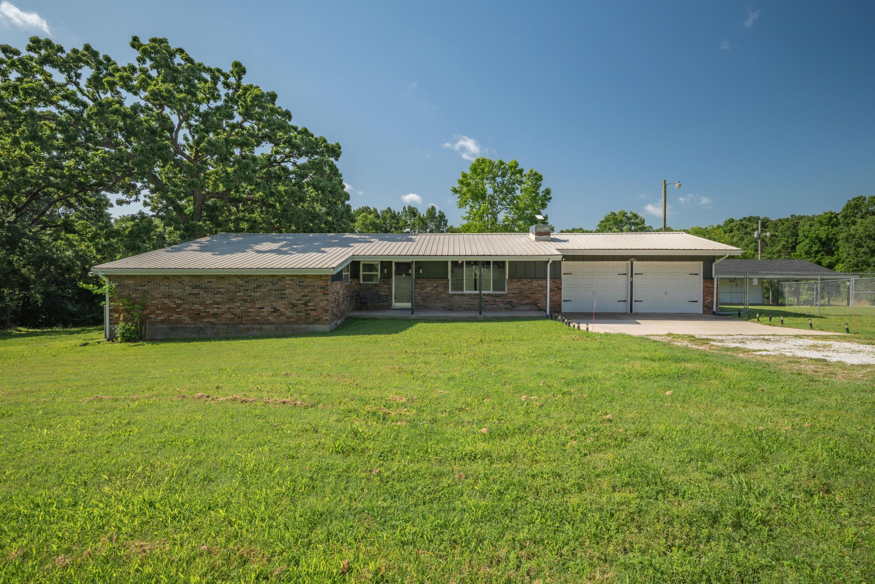 13805 Hickory Drive Property Photo 1