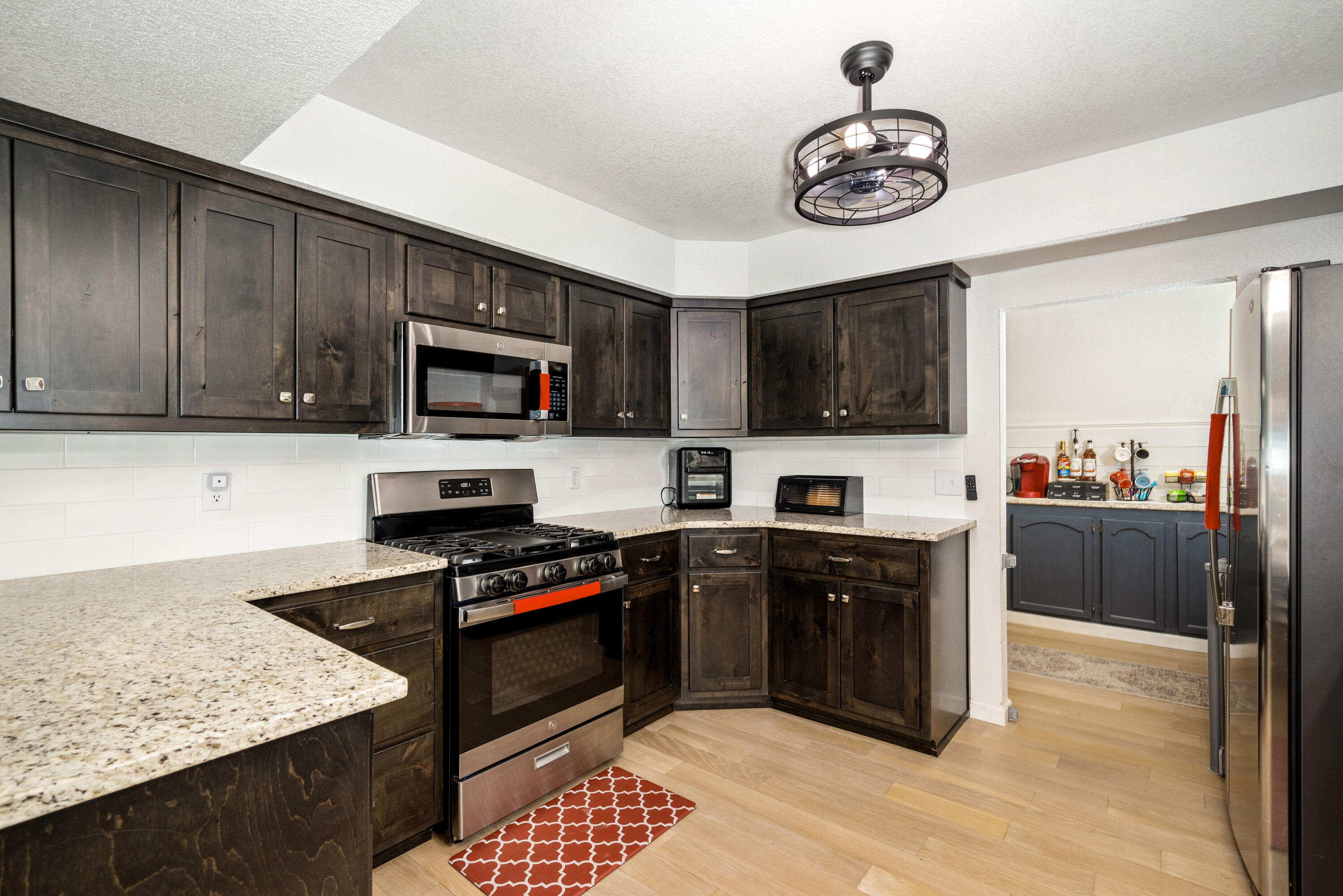 13805 Hickory Drive Property Photo 11