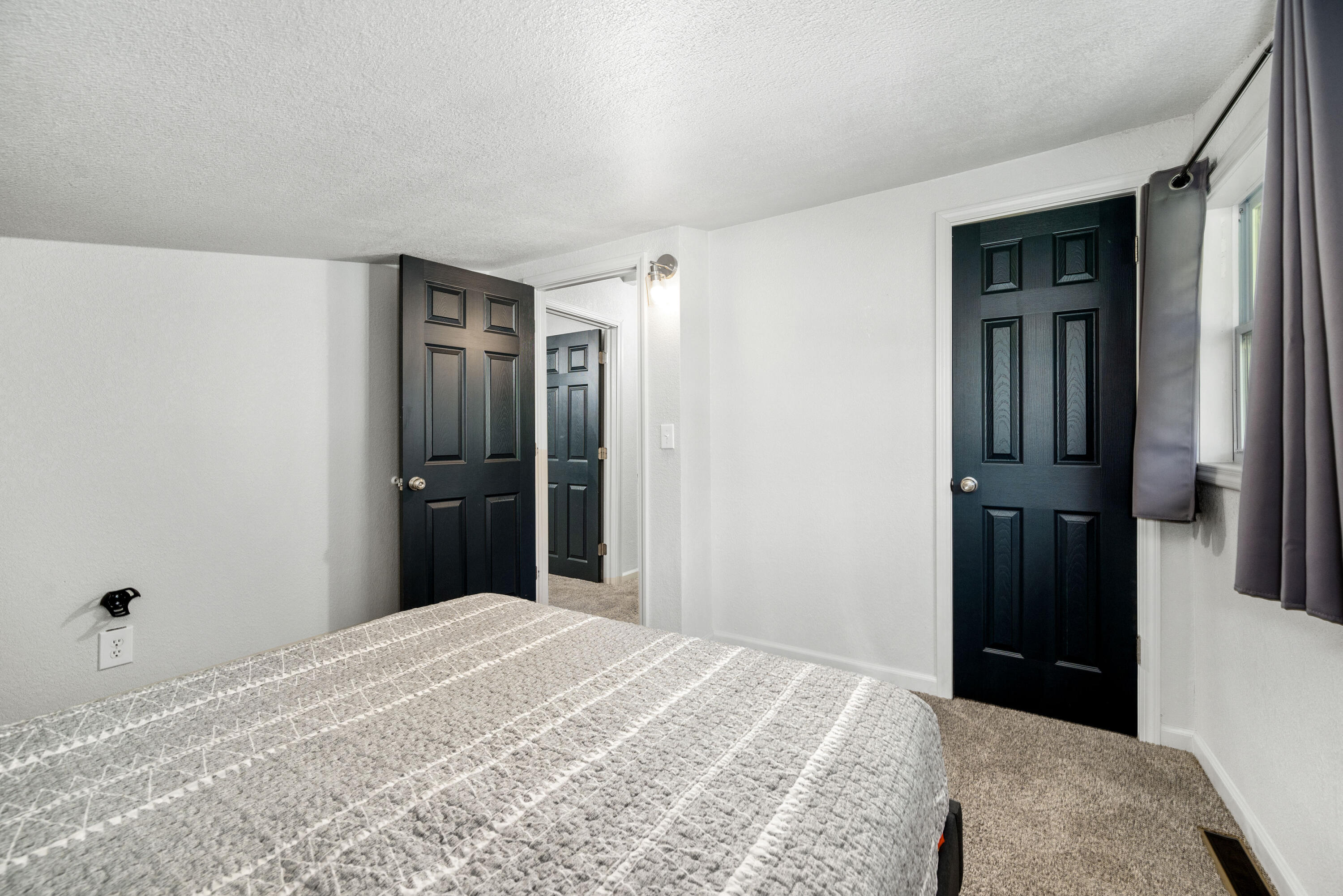 13805 Hickory Drive Property Photo 22
