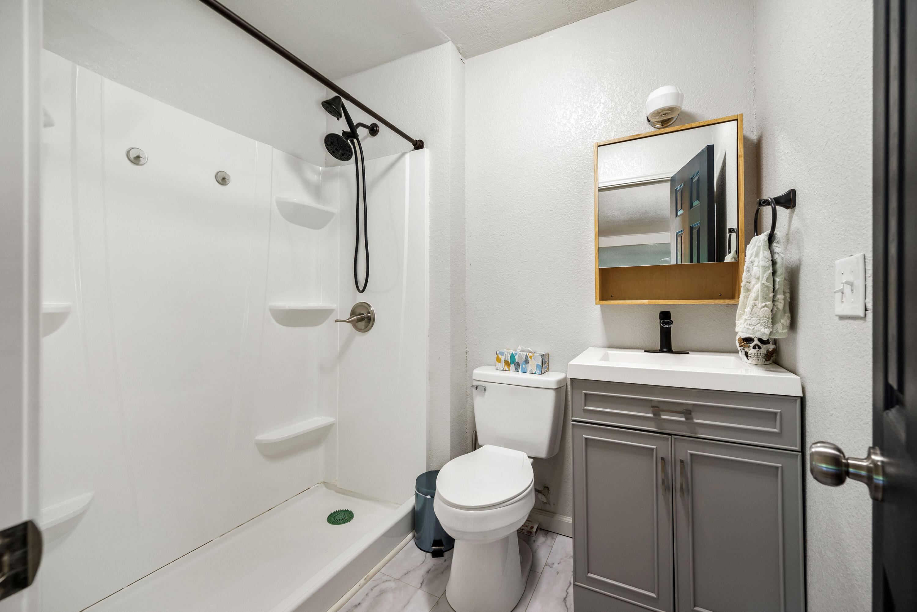 13805 Hickory Drive Property Photo 24