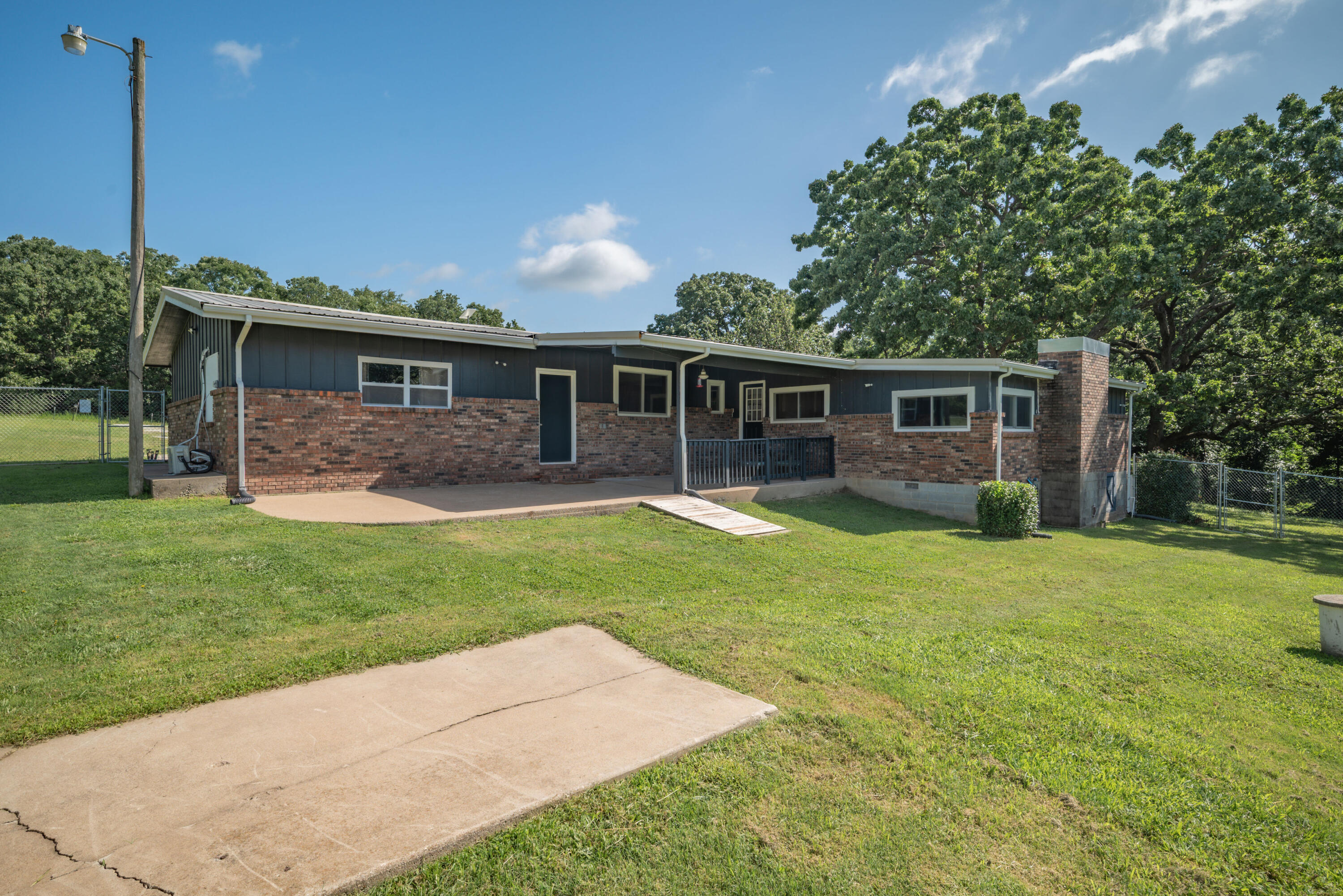 13805 Hickory Drive Property Photo 31