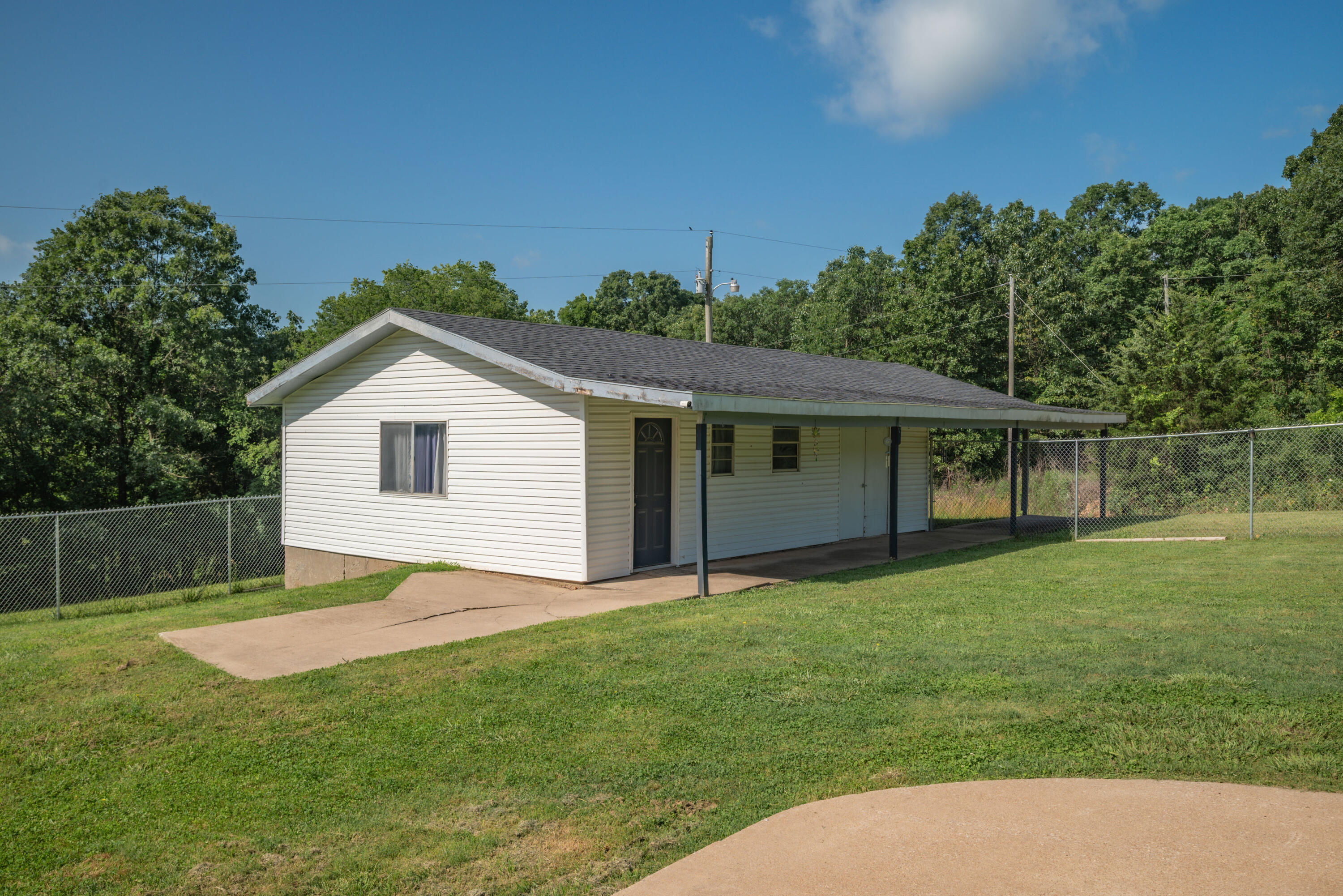 13805 Hickory Drive Property Photo 33