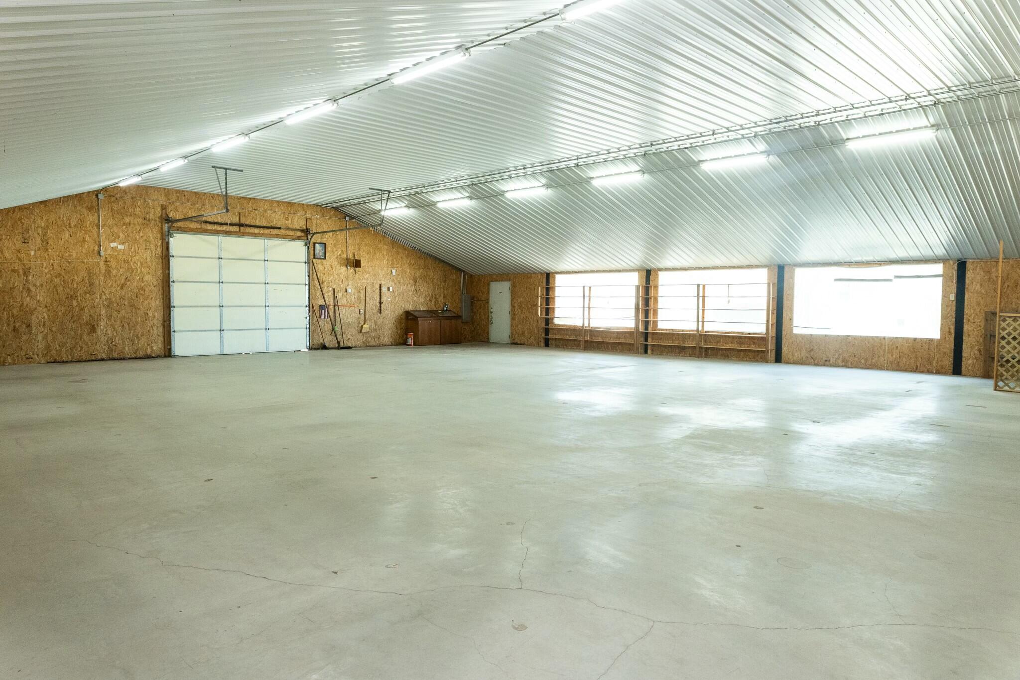 1504/1510 North Ash Street Property Photo 6