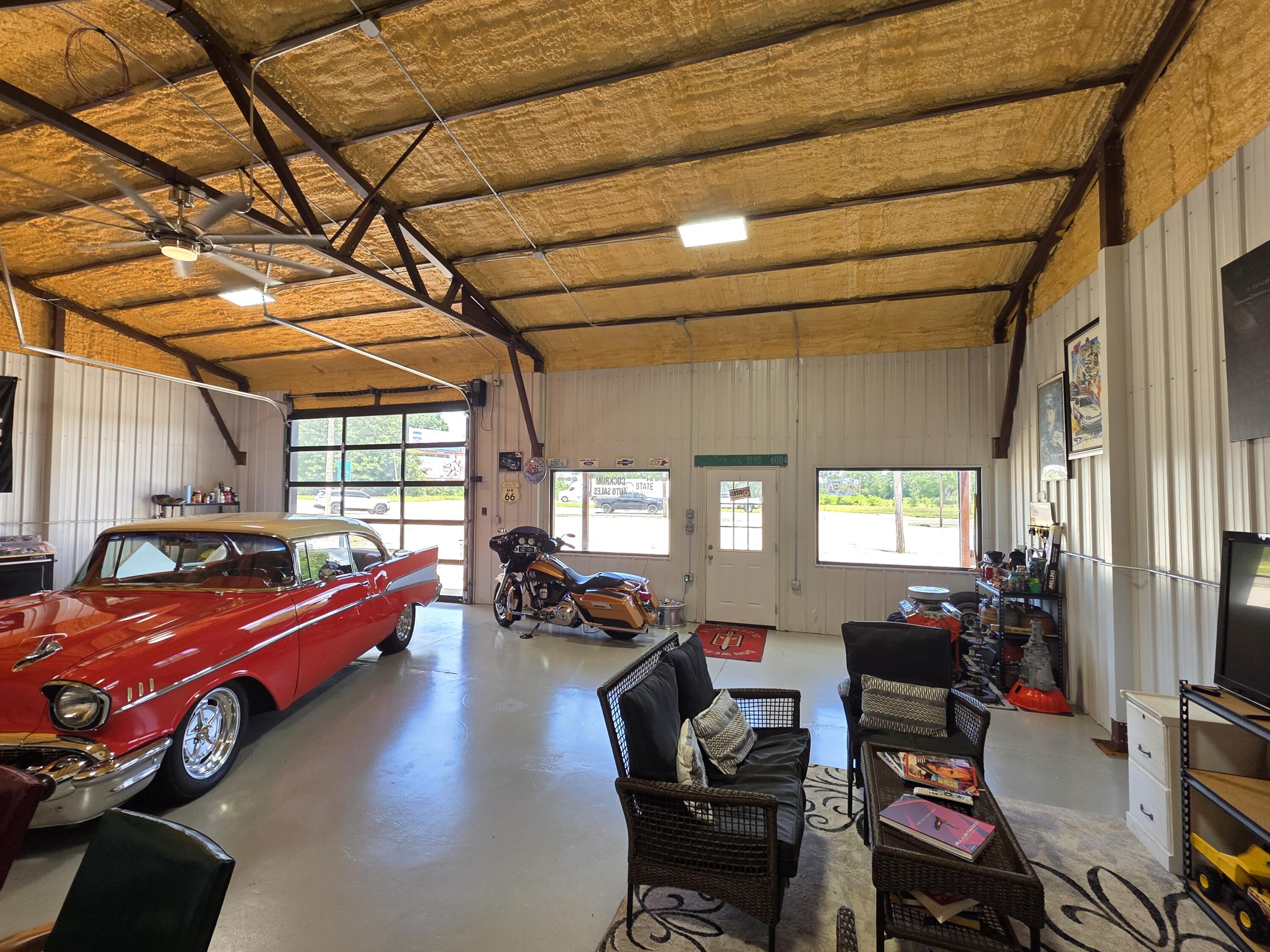 1677 South Us Highway 63 Property Photo 19