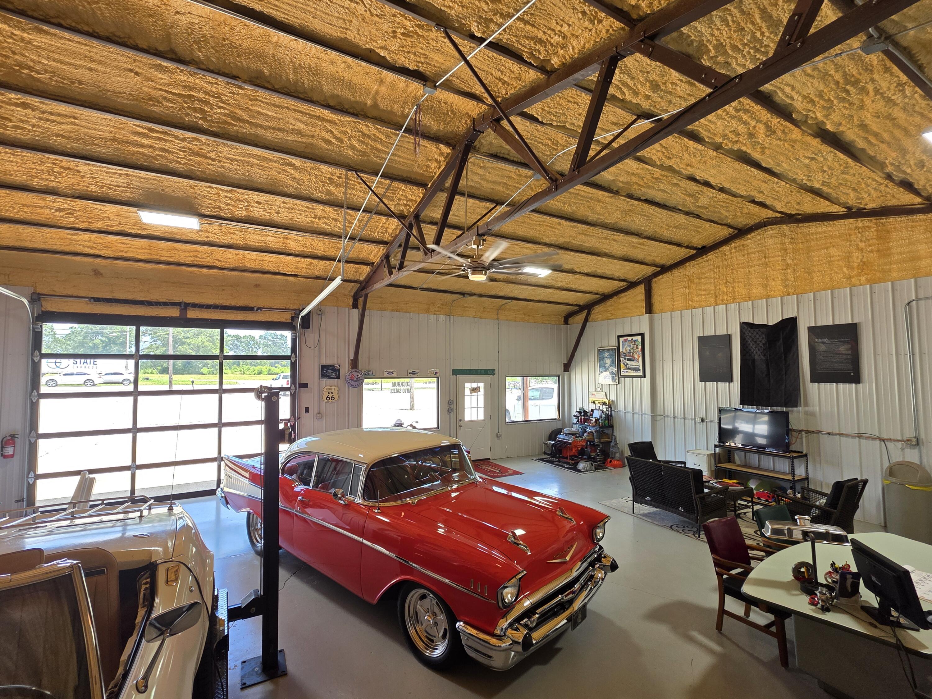 1677 South Us Highway 63 Property Photo 21