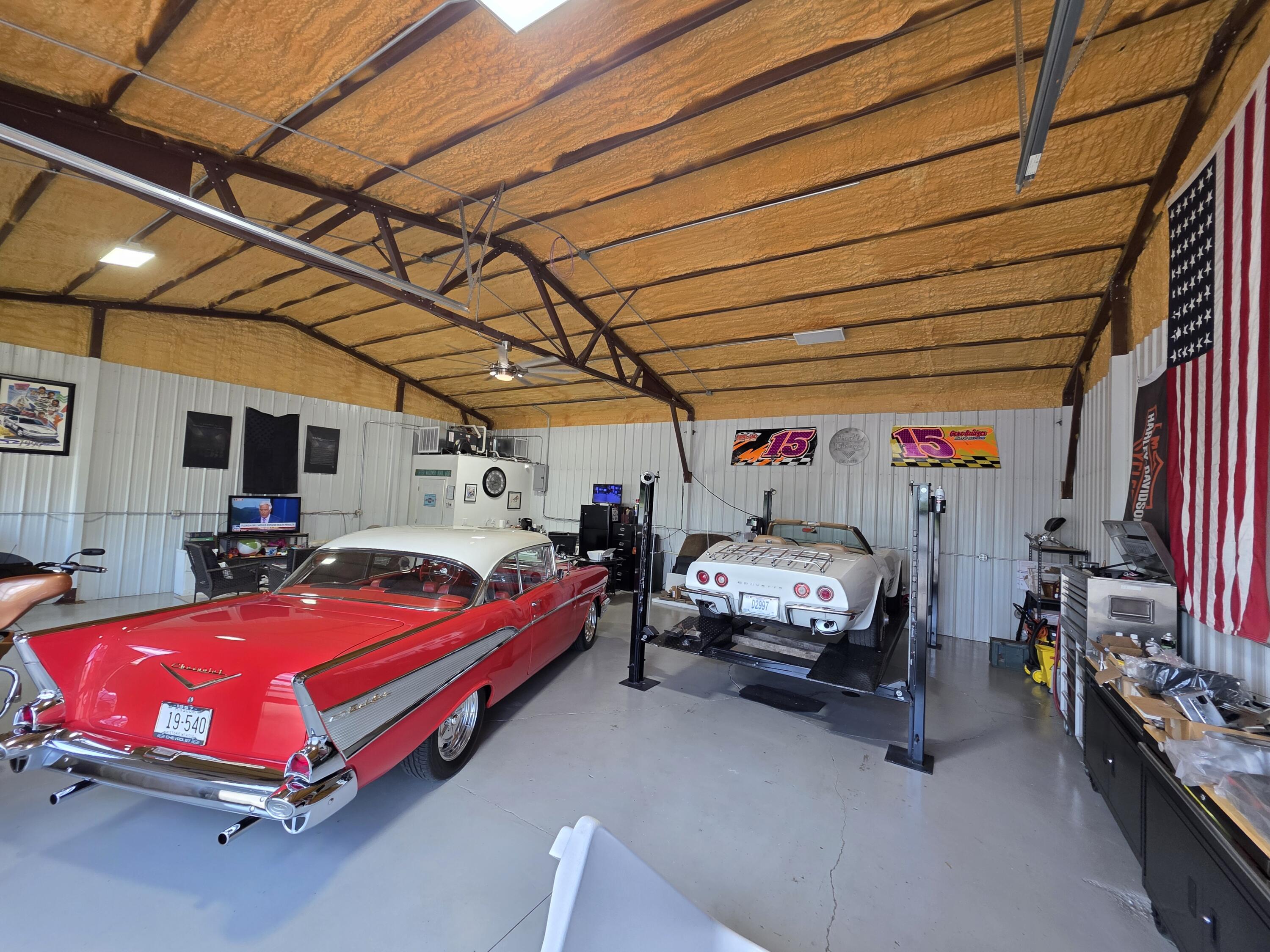 1677 South Us Highway 63 Property Photo 25