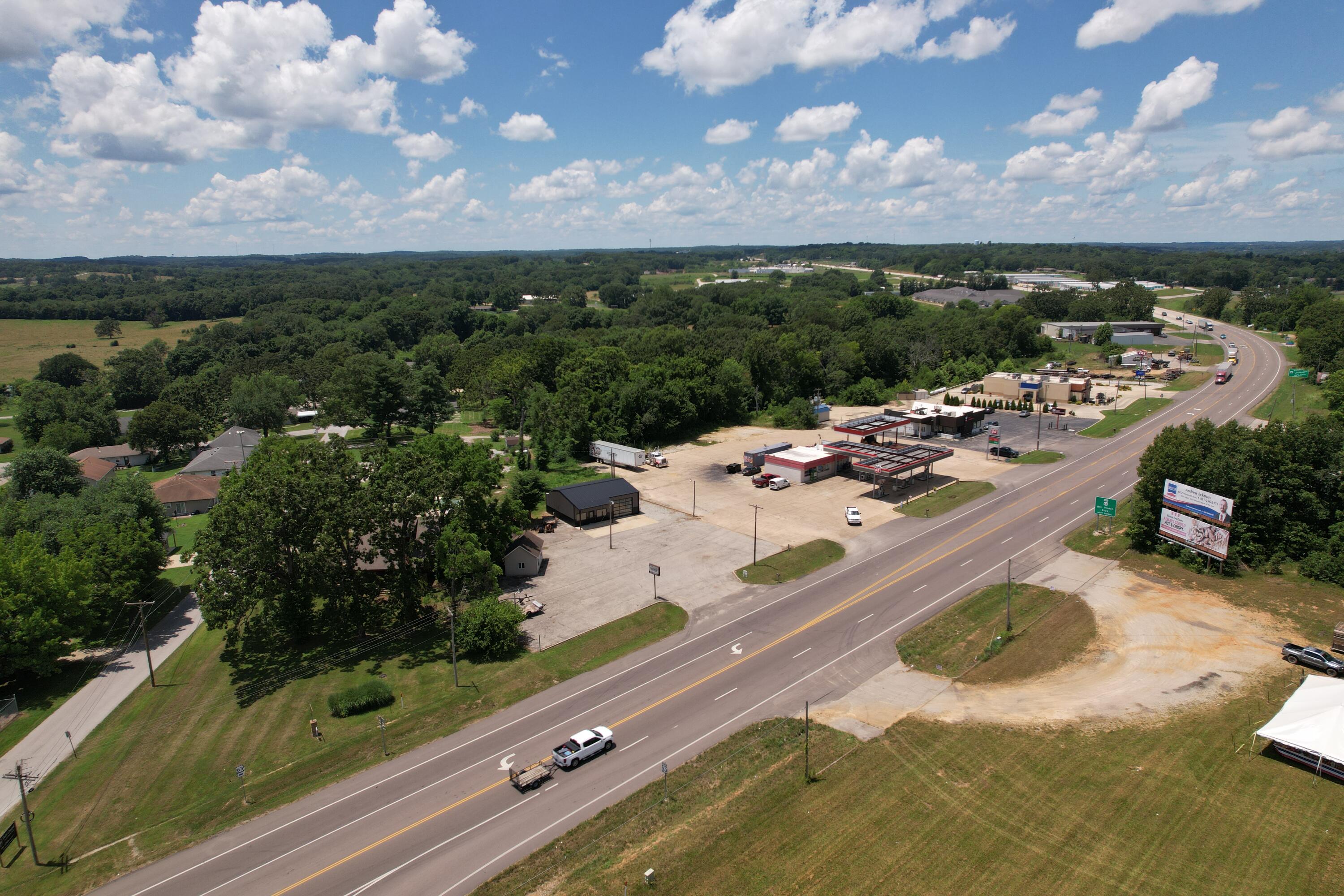 1677 South Us Highway 63 Property Photo 36
