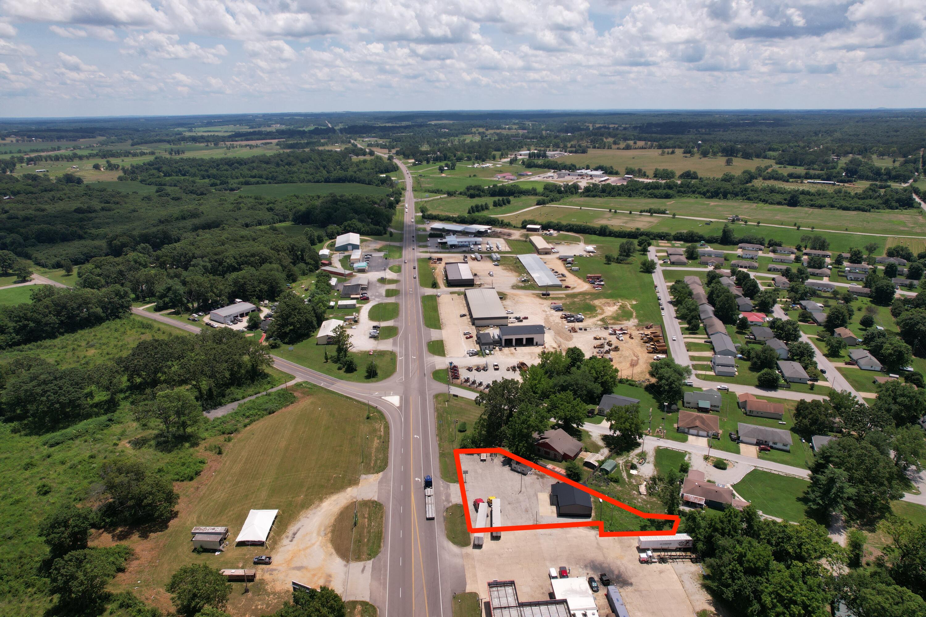 1677 South Us Highway 63 Property Photo 40
