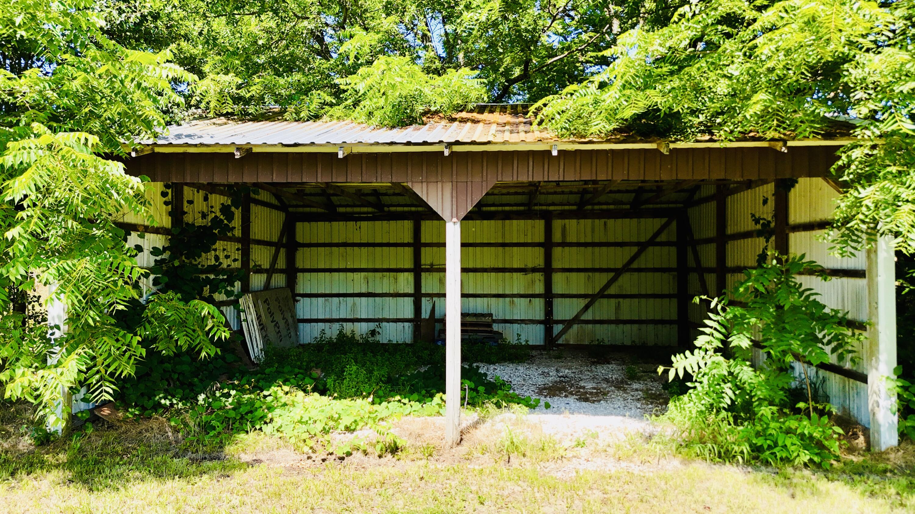 5773 Highway 37 Property Photo 4