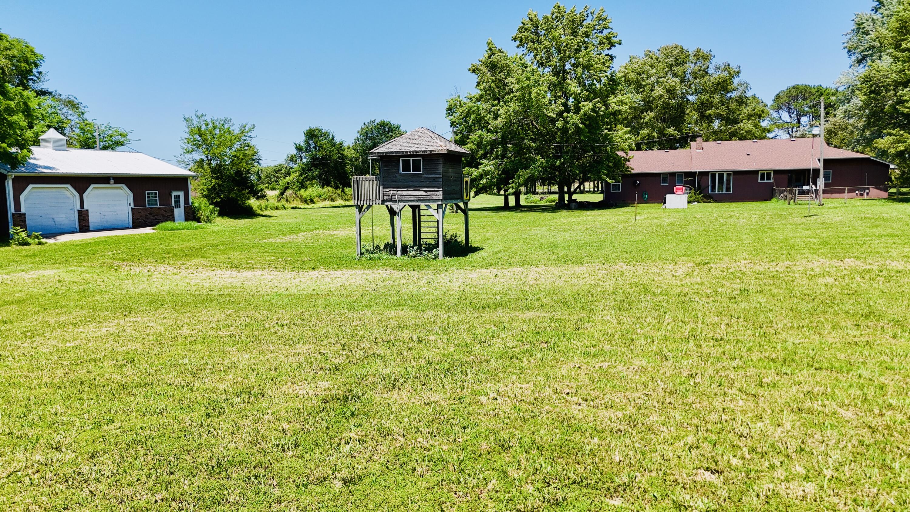 5773 Highway 37 Property Photo 6