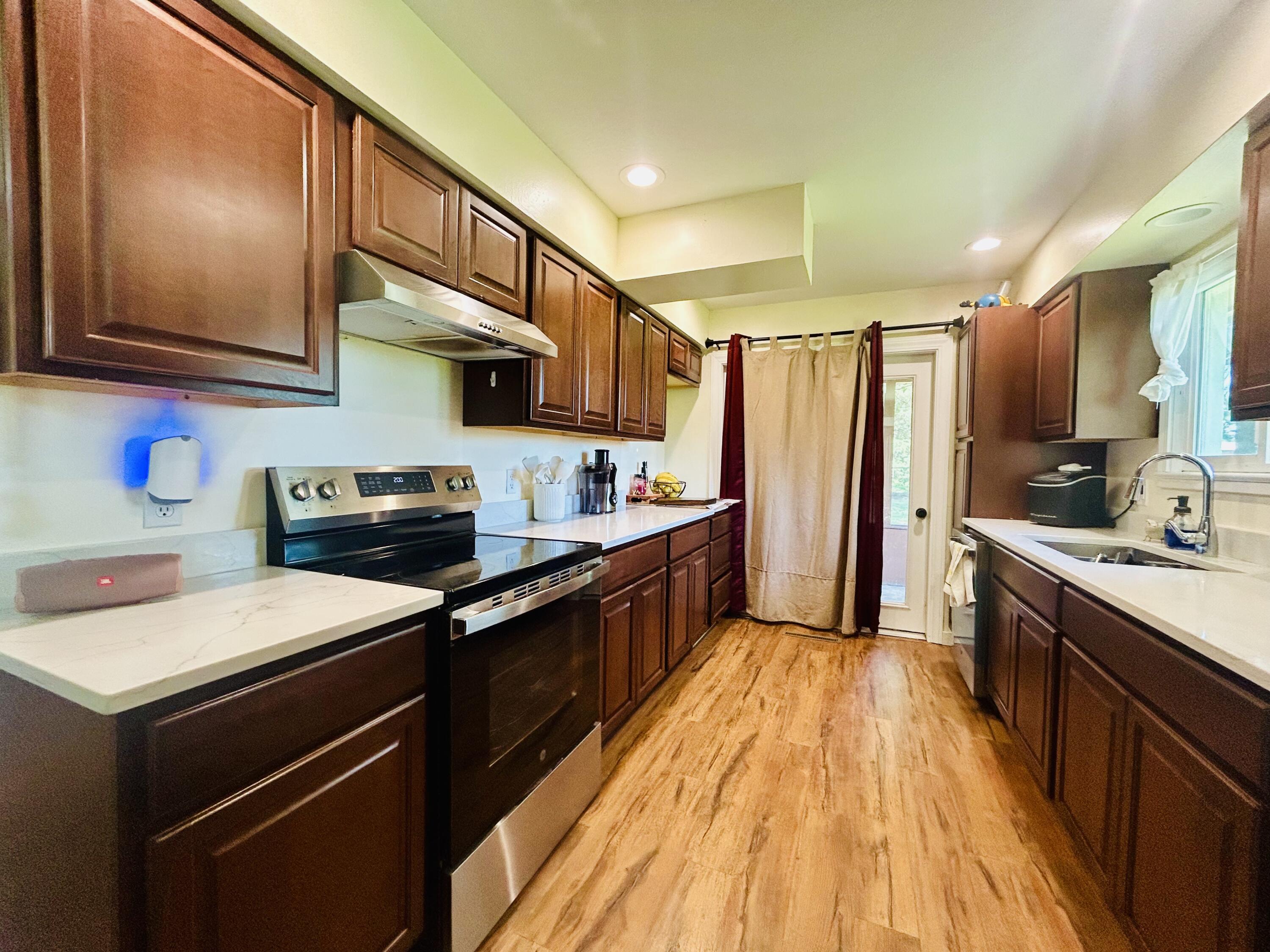 5773 Highway 37 Property Photo 13