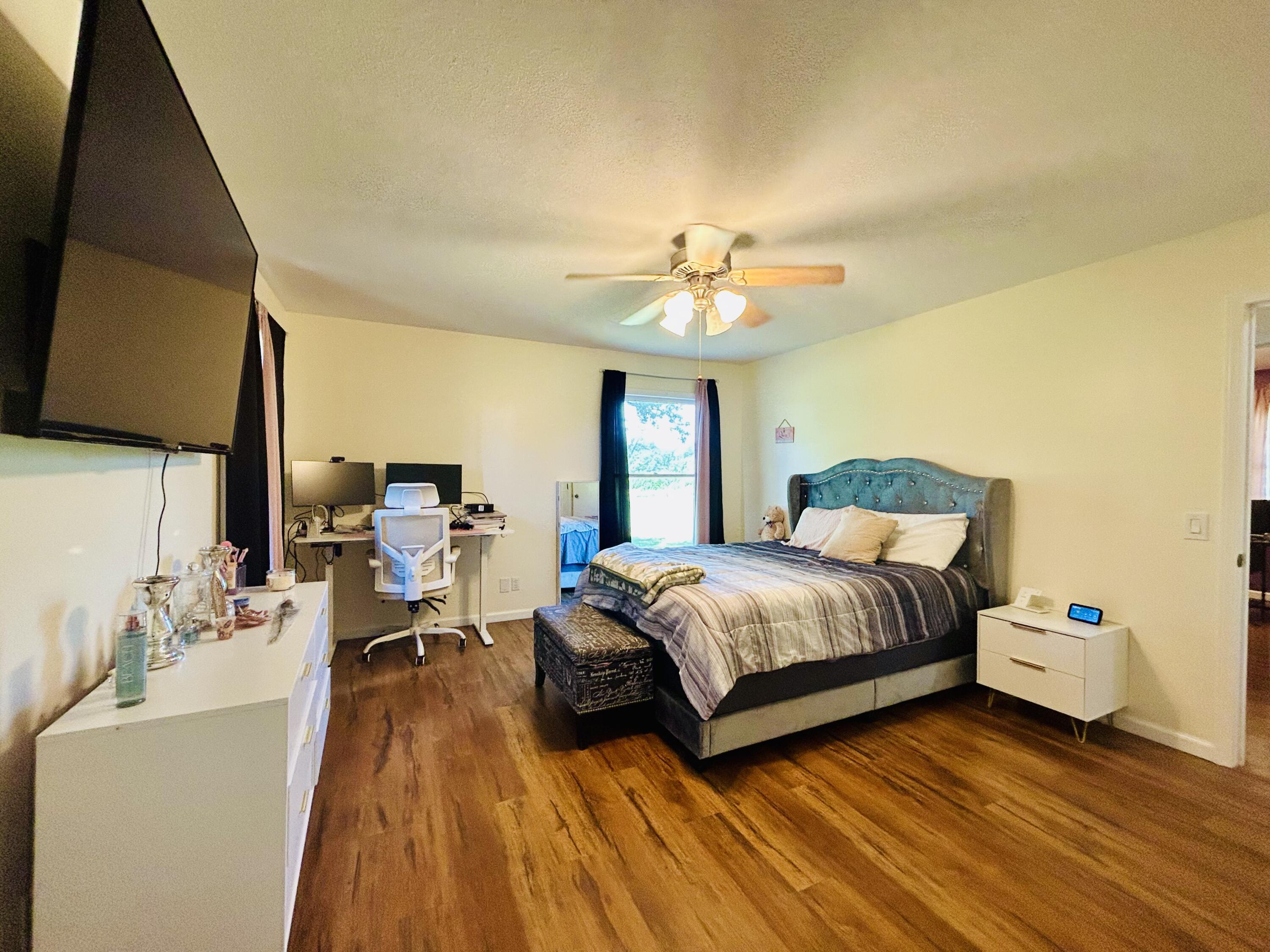 5773 Highway 37 Property Photo 17