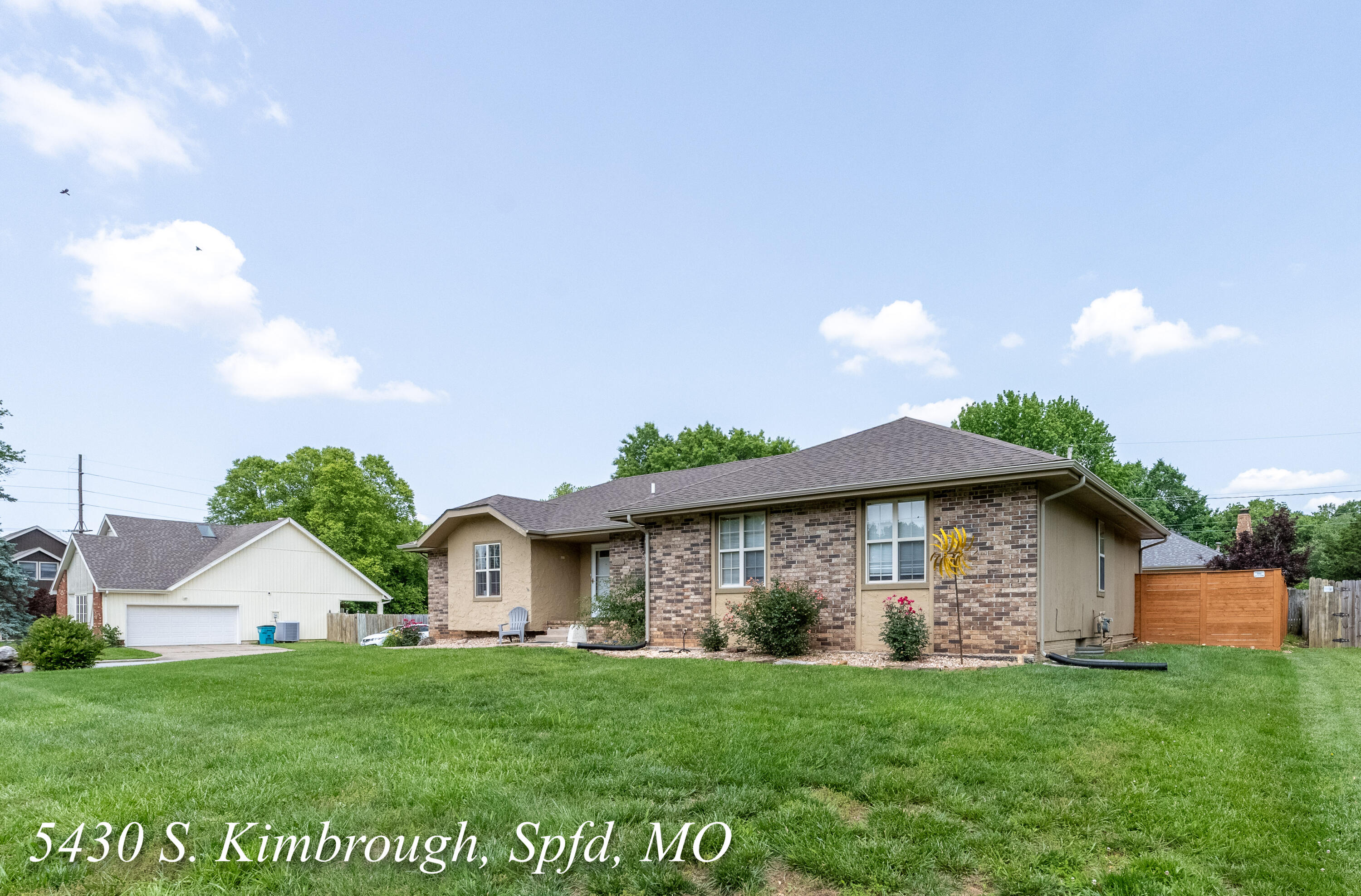 5430 South Kimbrough Avenue Property Photo 3