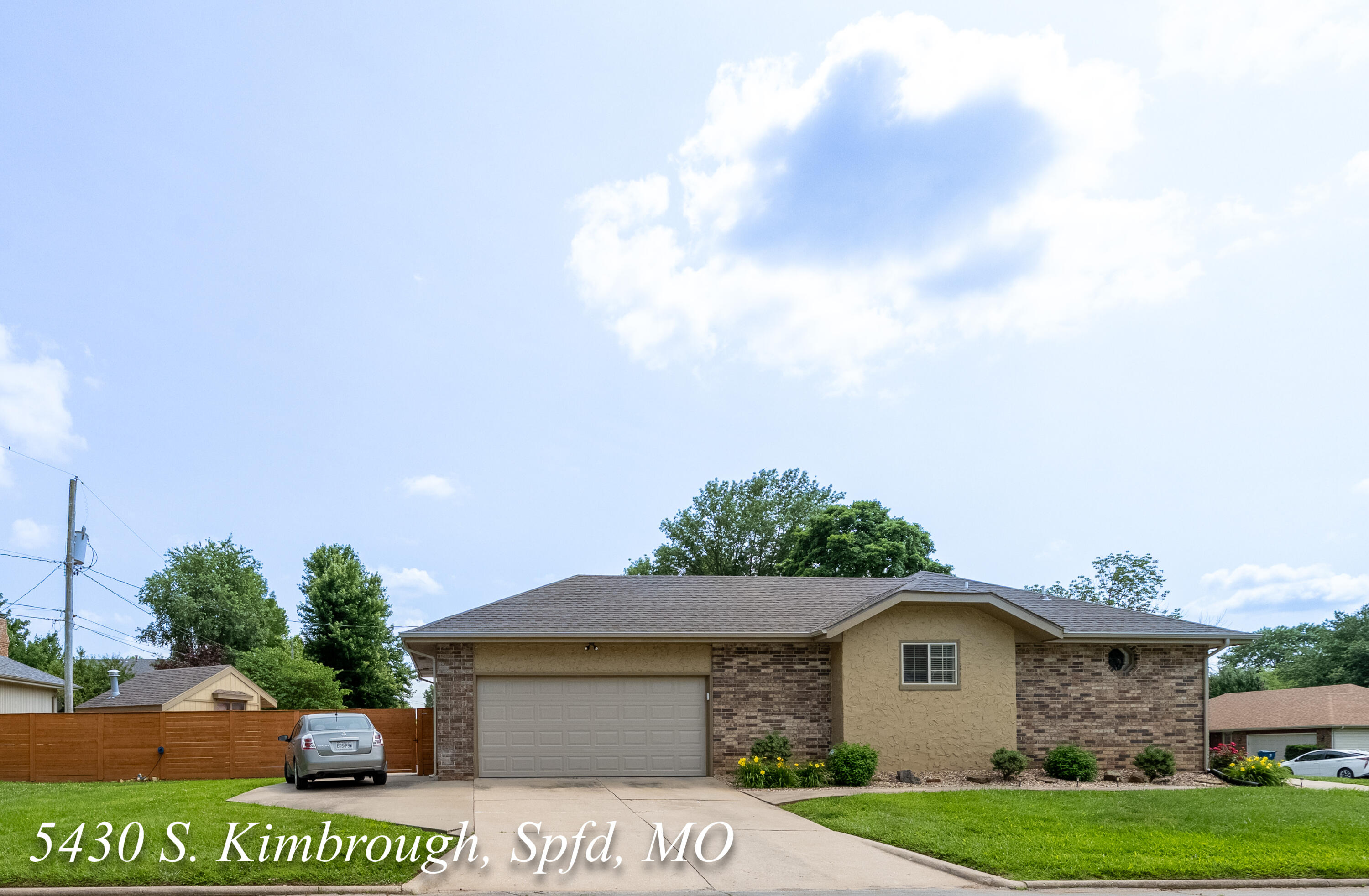 5430 South Kimbrough Avenue Property Photo 5