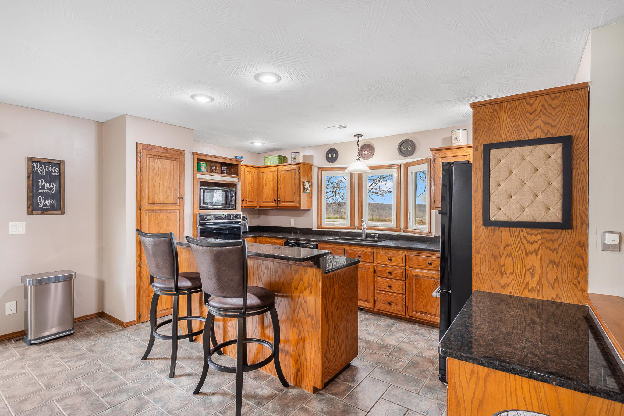 6585 North Farm Rd 61 Property Photo 9