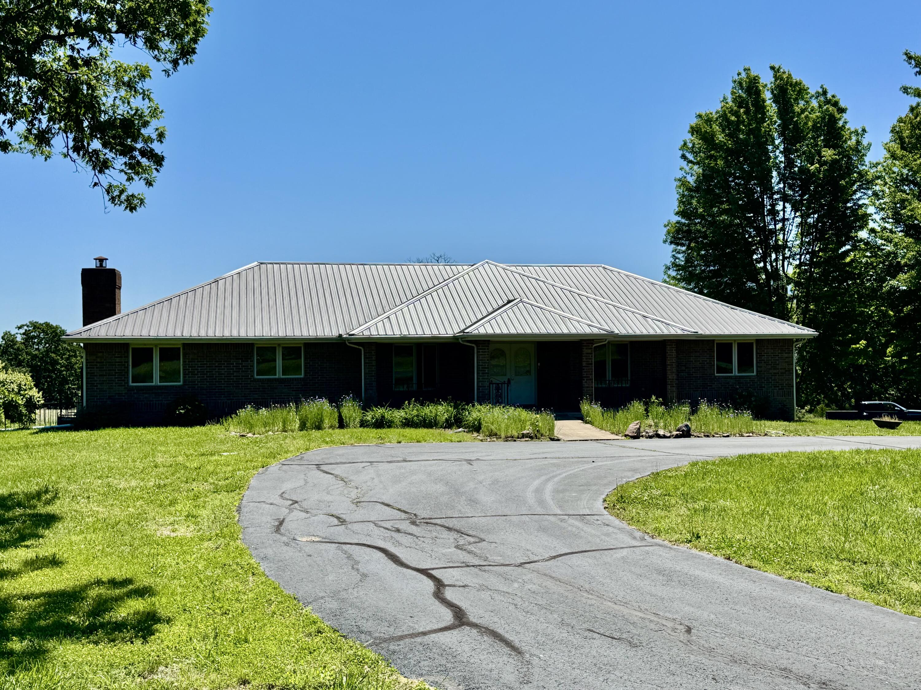 140 State Highway V Property Photo 2