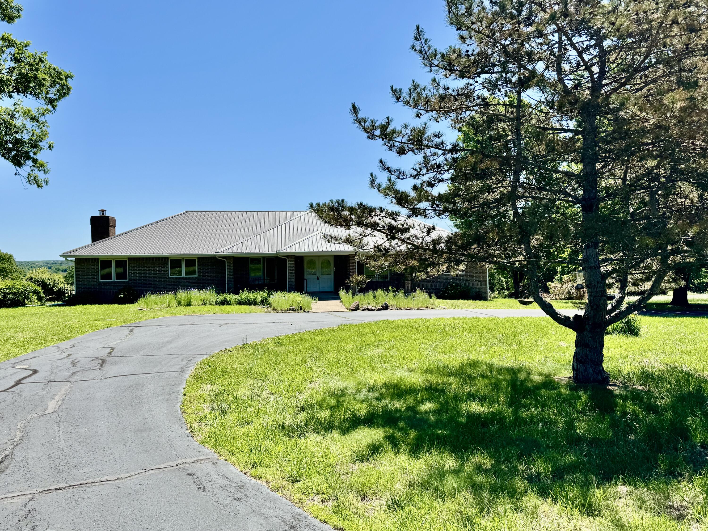 140 State Highway V Property Photo 5