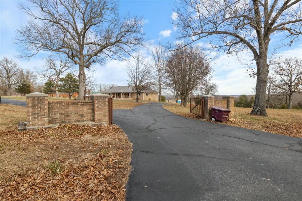 140 State Highway V Property Photo 9