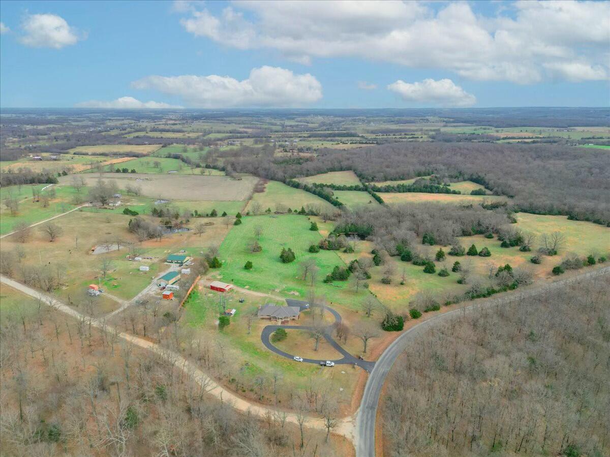 140 State Highway V Property Photo 10