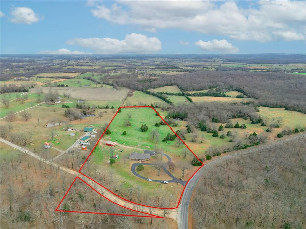 140 State Highway V Property Photo 11