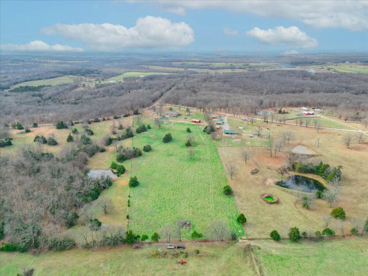 140 State Highway V Property Photo 13