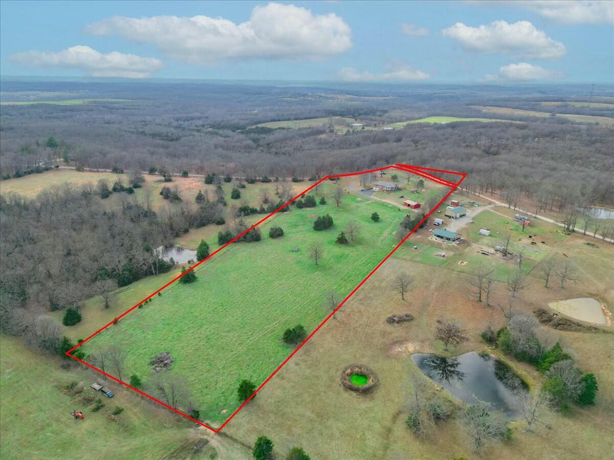 140 State Highway V Property Photo 17