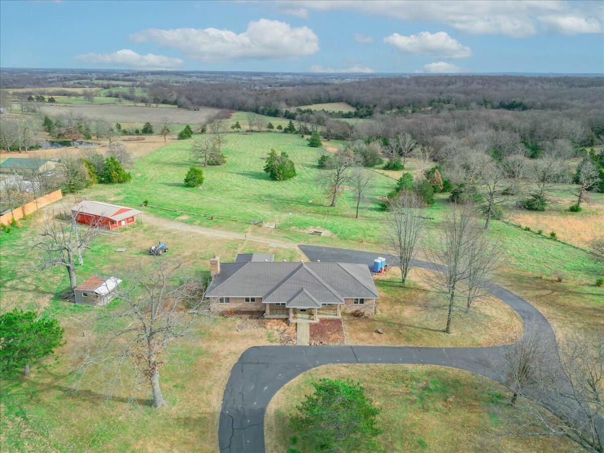 140 State Highway V Property Photo 20
