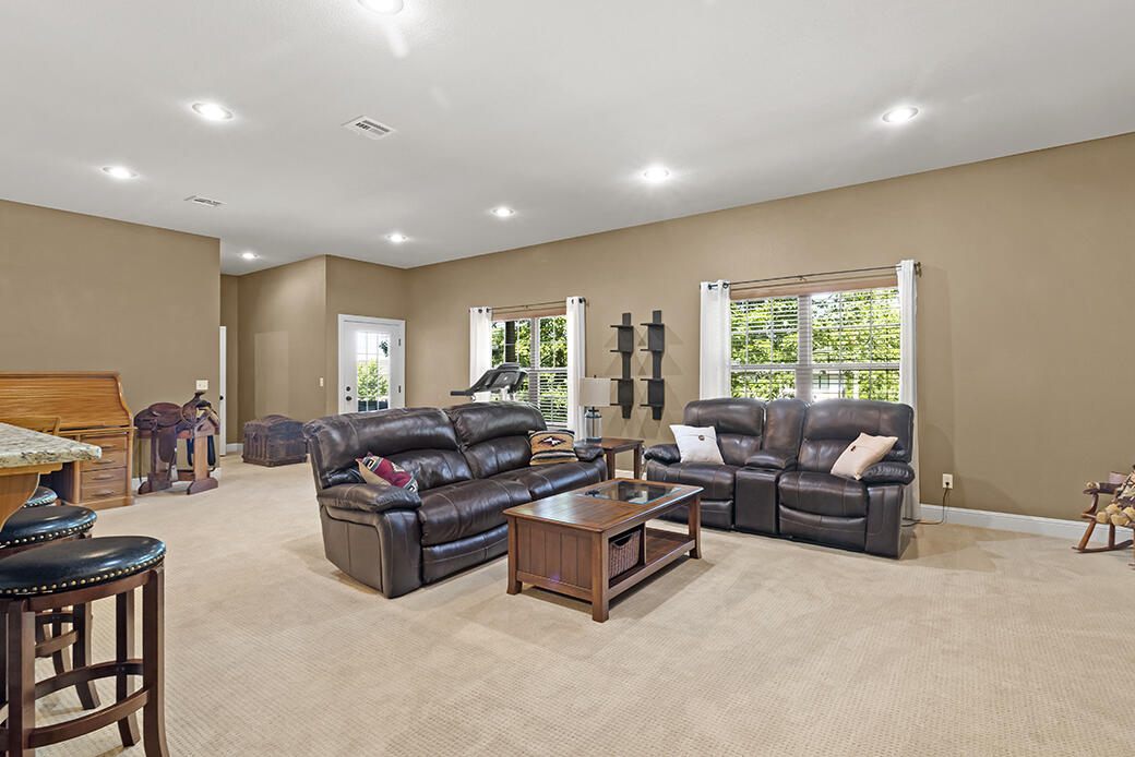 2741 Summit Drive Property Photo 29