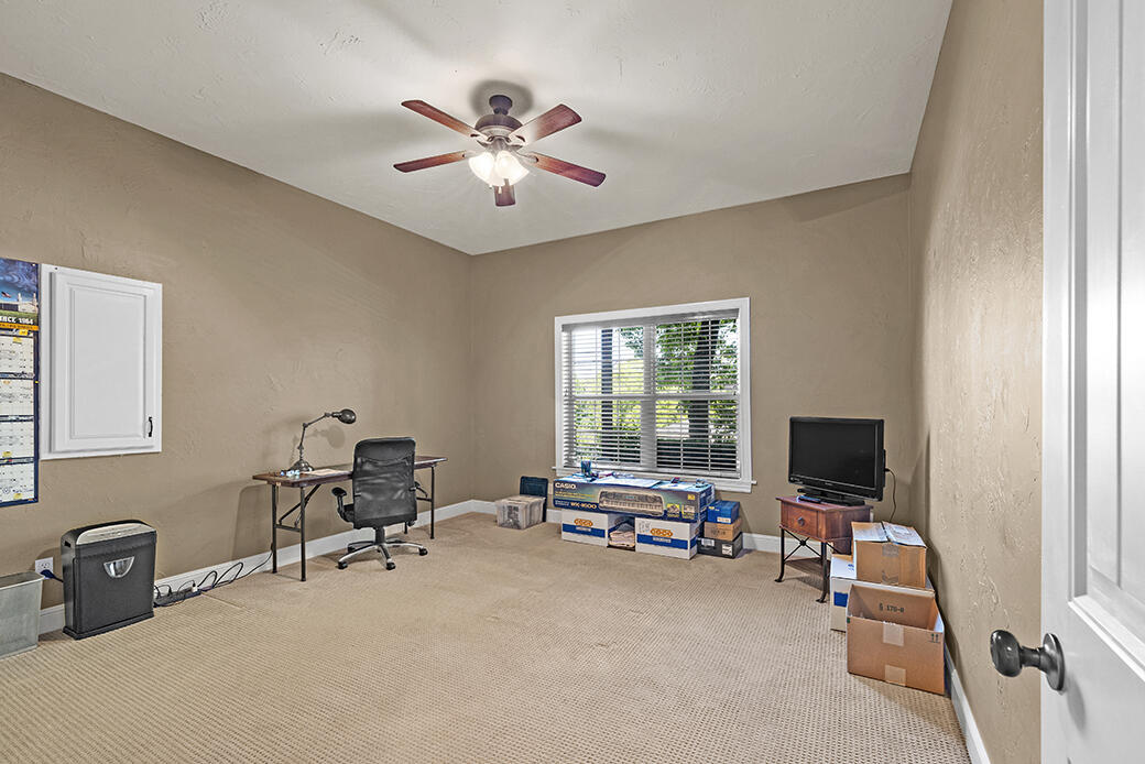2741 Summit Drive Property Photo 33