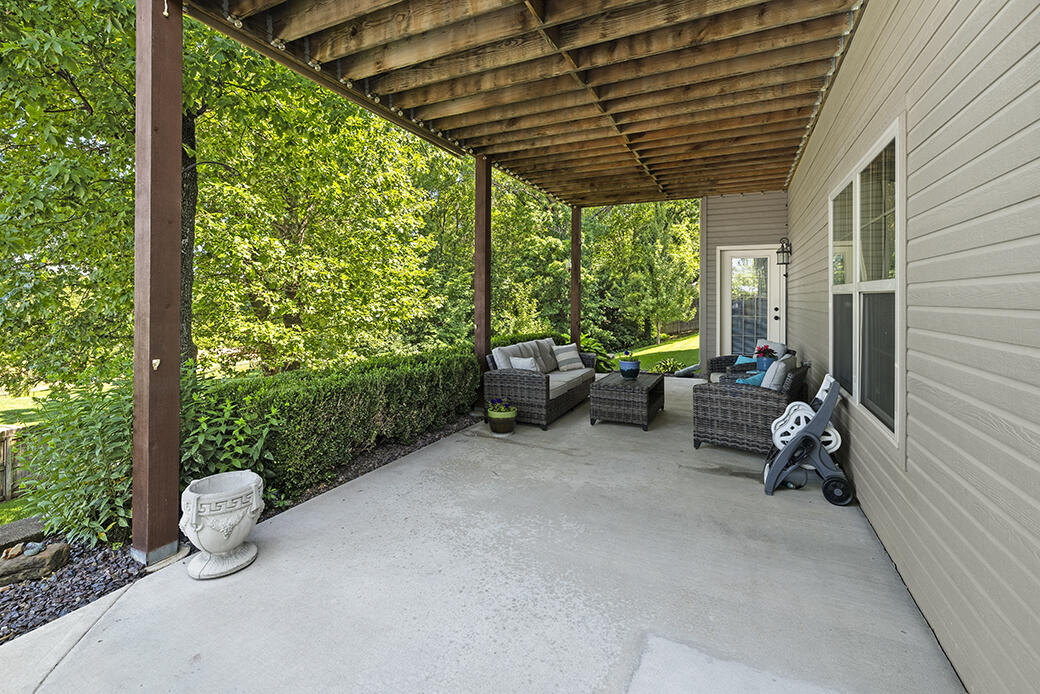 2741 Summit Drive Property Photo 36