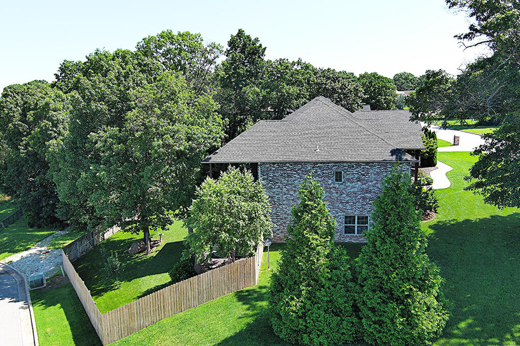 2741 Summit Drive Property Photo 47