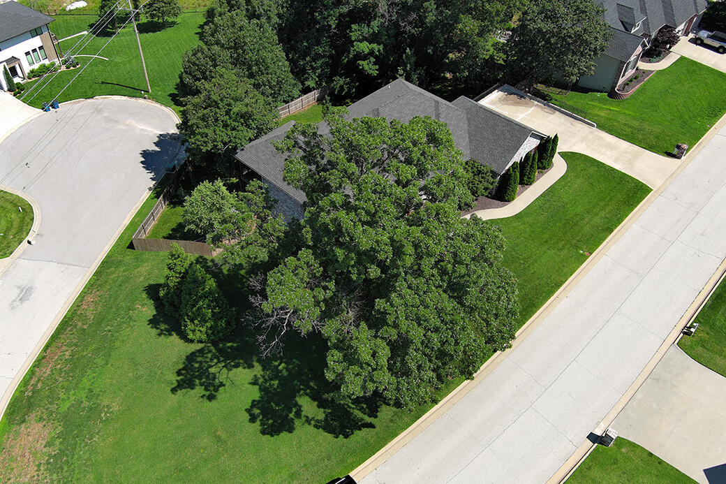 2741 Summit Drive Property Photo 48