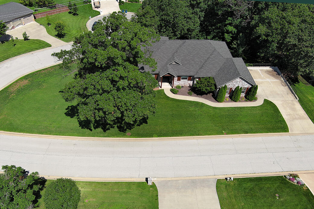2741 Summit Drive Property Photo 49