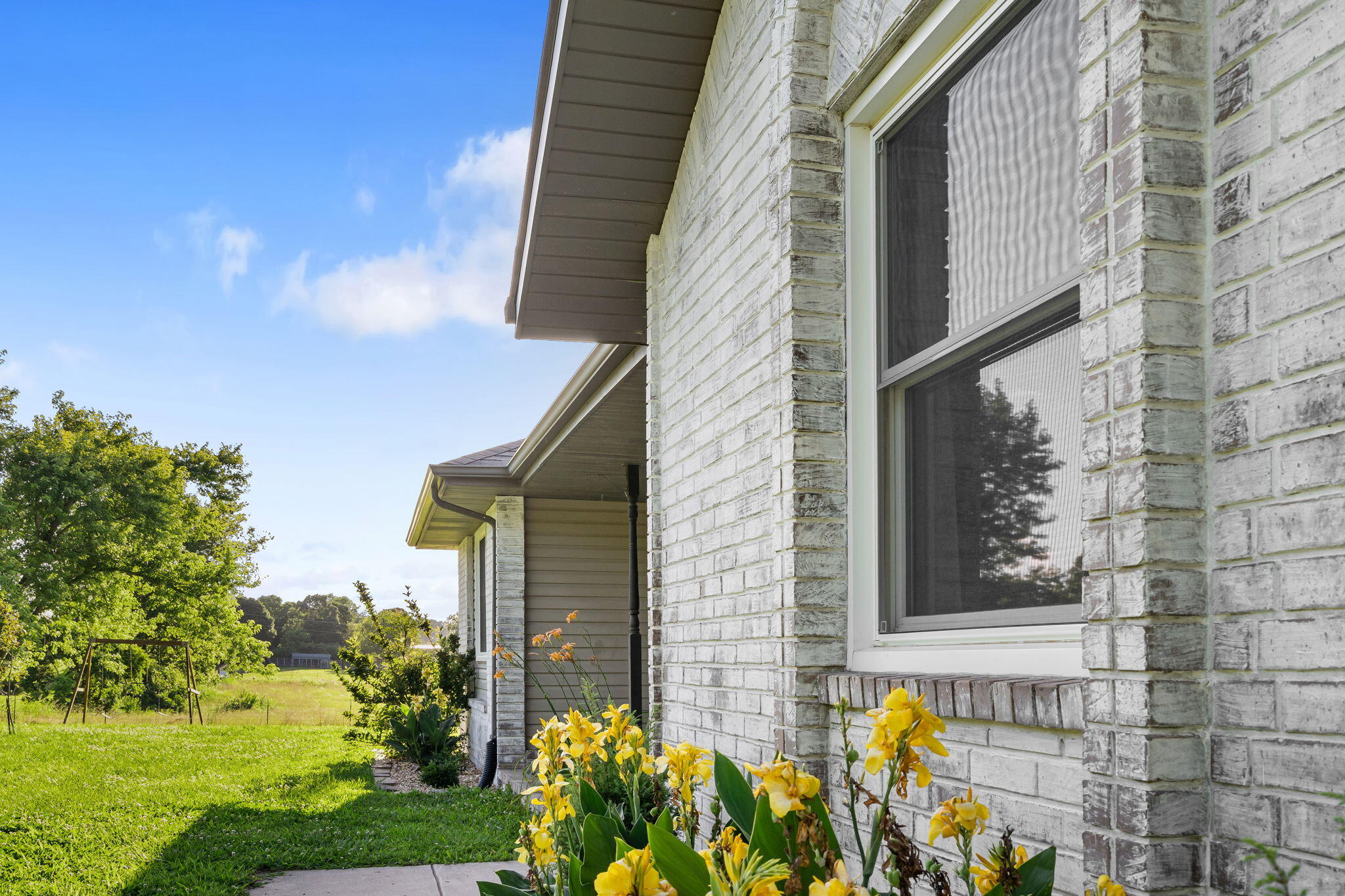 1035 Scenic View Road Property Photo 12