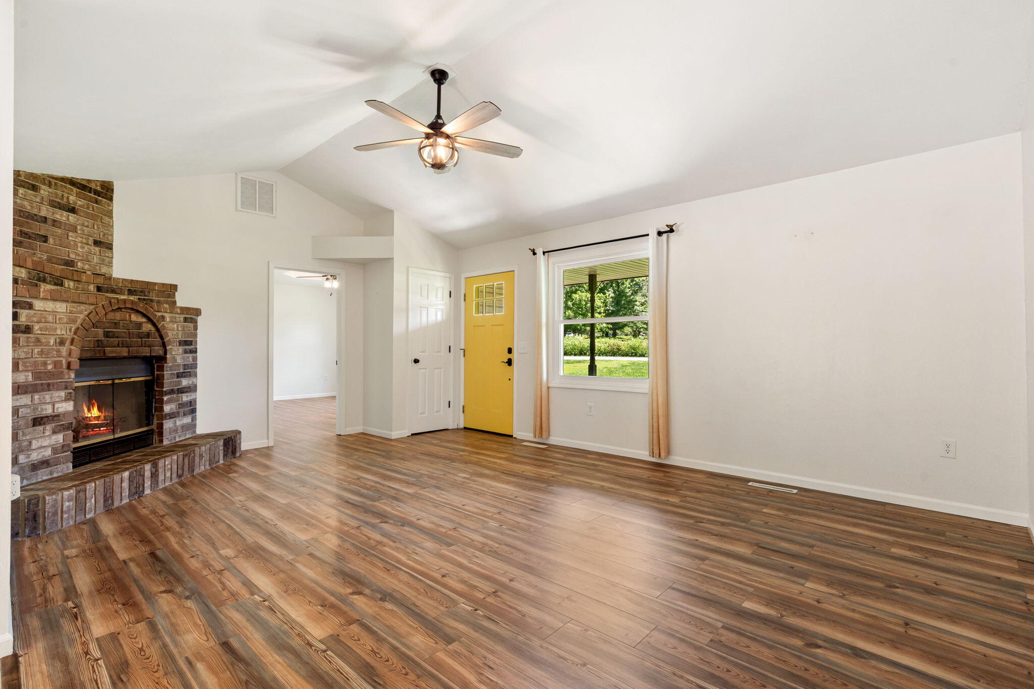 1035 Scenic View Road Property Photo 14