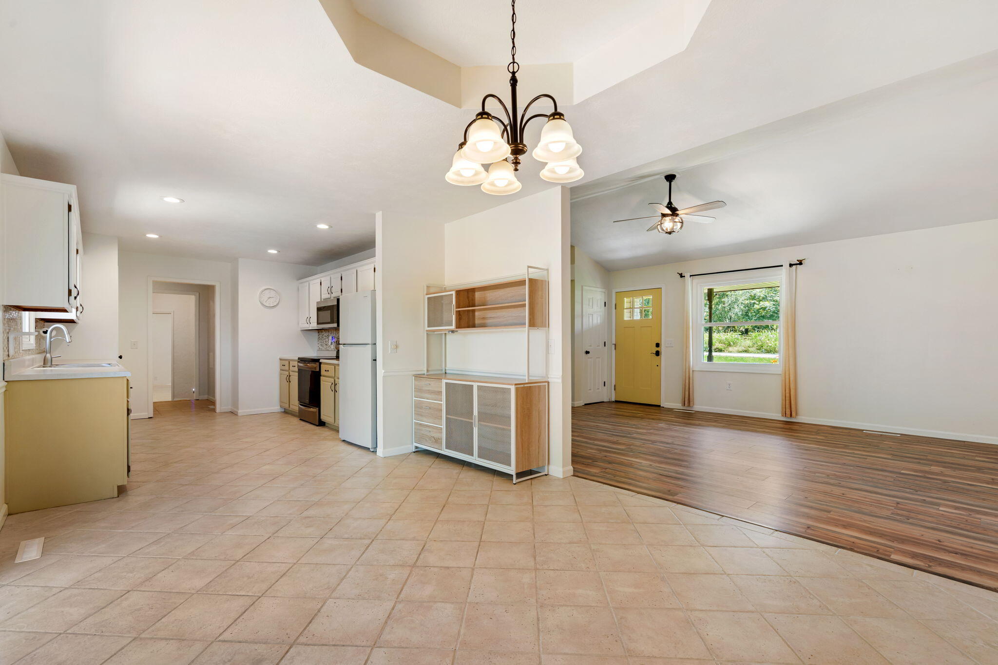 1035 Scenic View Road Property Photo 24
