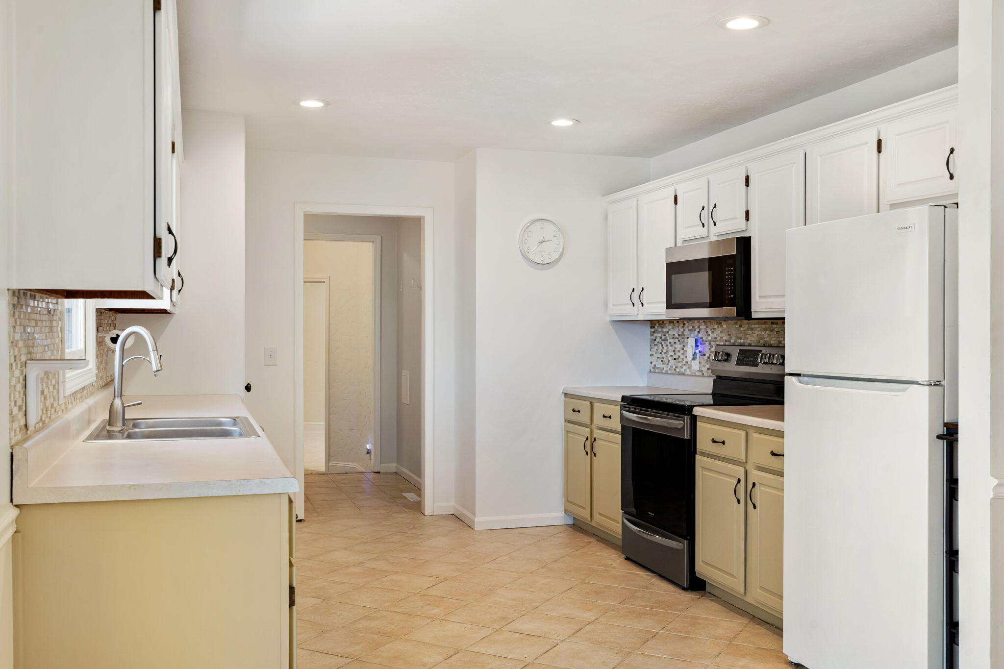 1035 Scenic View Road Property Photo 25