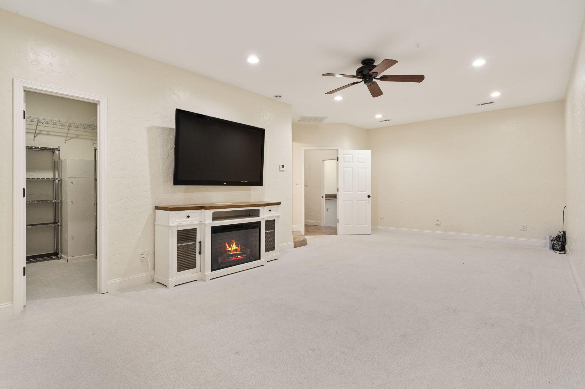 1035 Scenic View Road Property Photo 39