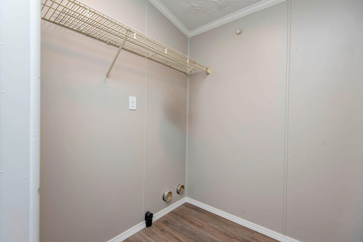 8390 Lawrence 1105 Property Photo 6