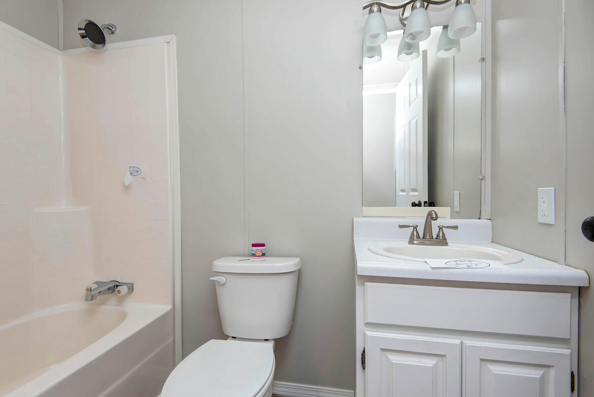 8390 Lawrence 1105 Property Photo 19