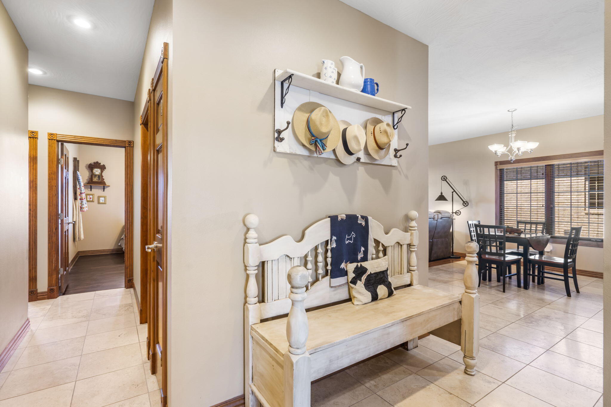 2410 West Deerbrooke Trail Property Photo 14
