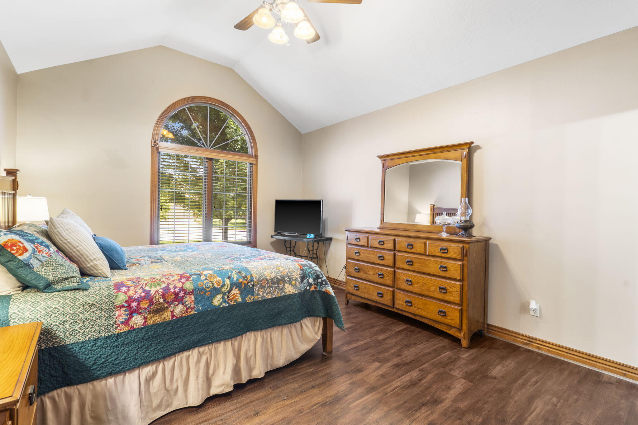 2410 West Deerbrooke Trail Property Photo 15