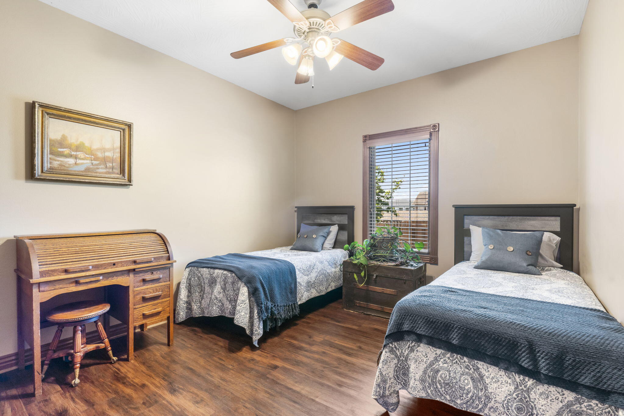 2410 West Deerbrooke Trail Property Photo 20