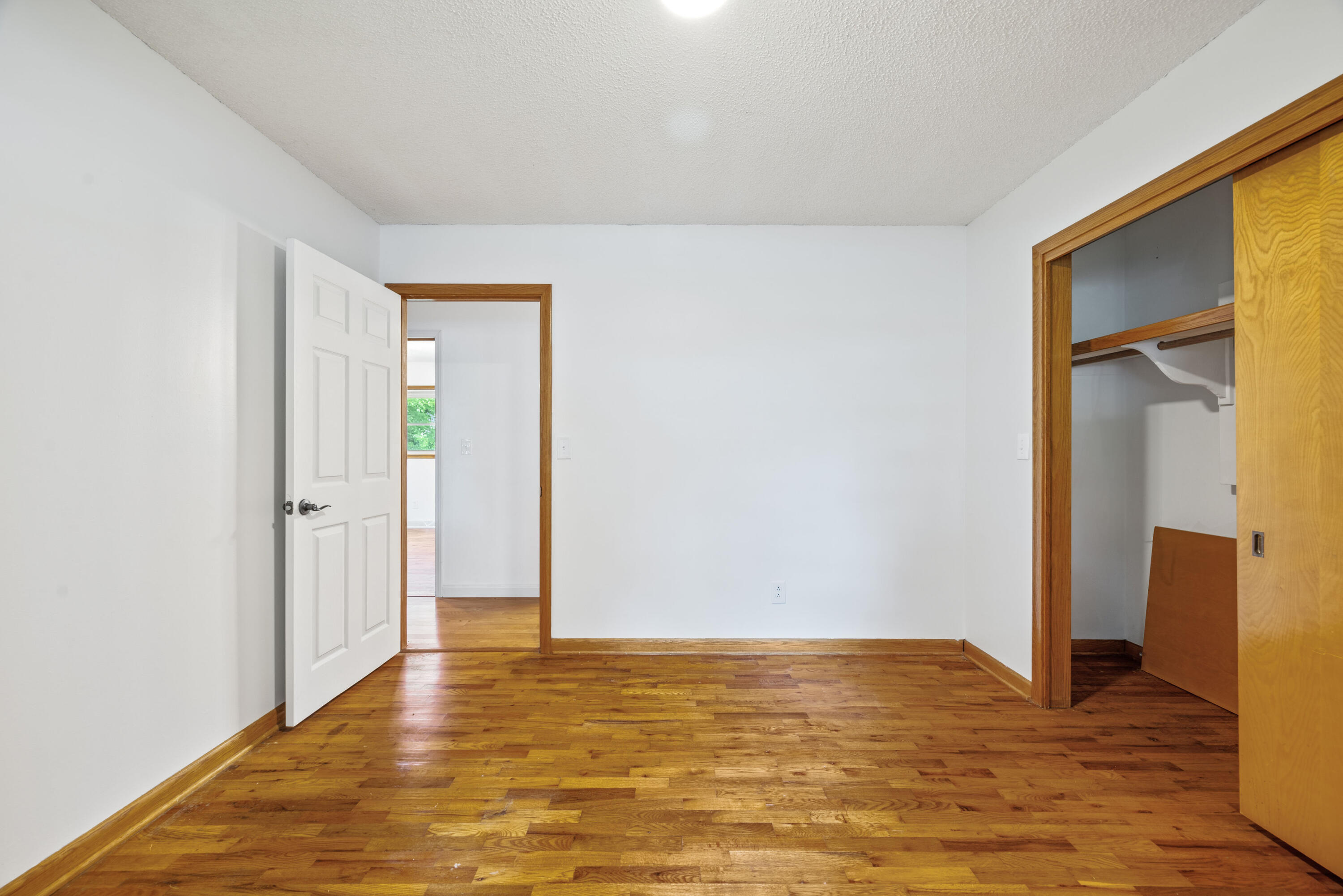103 North Spring Street Property Photo 16