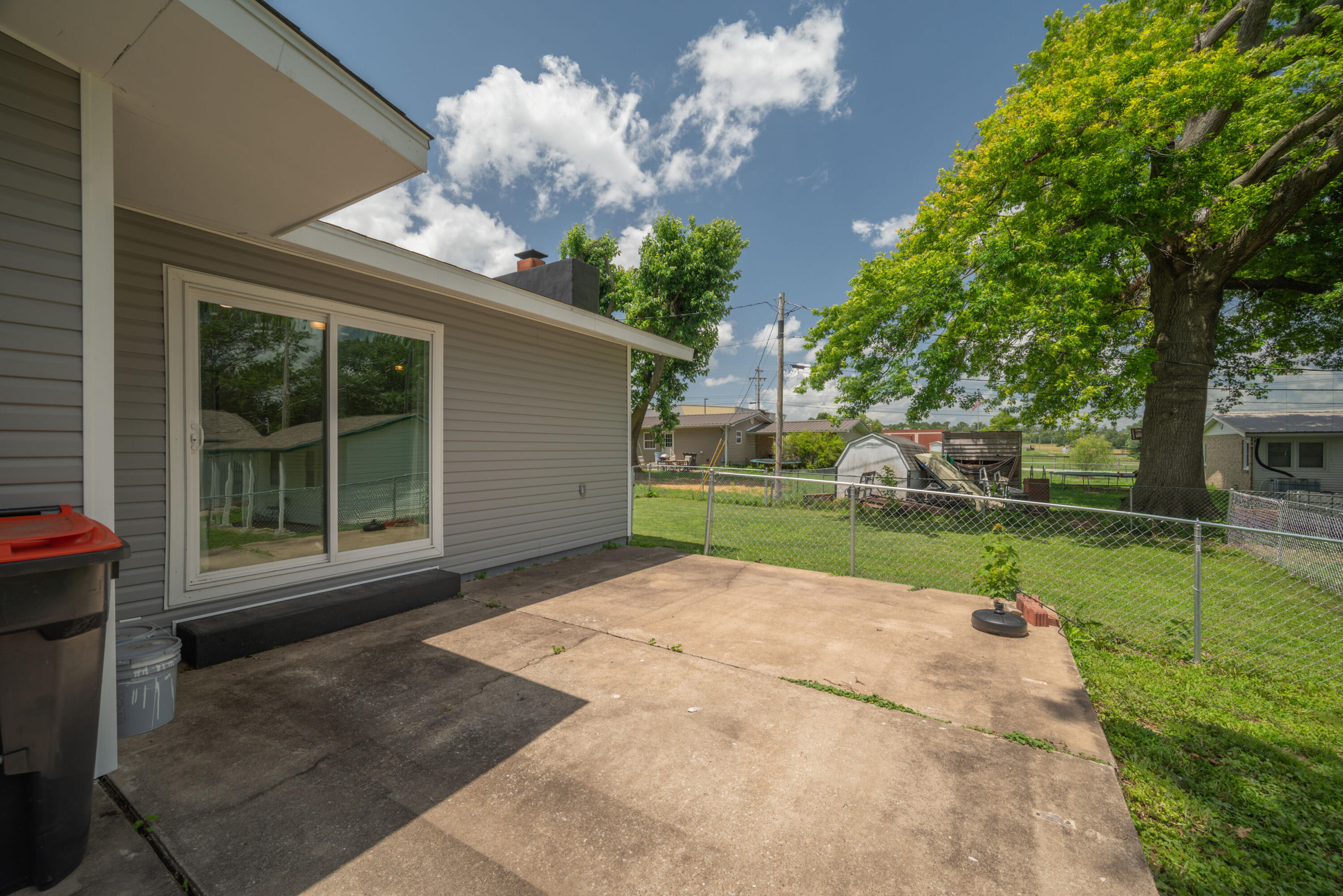 103 North Spring Street Property Photo 25