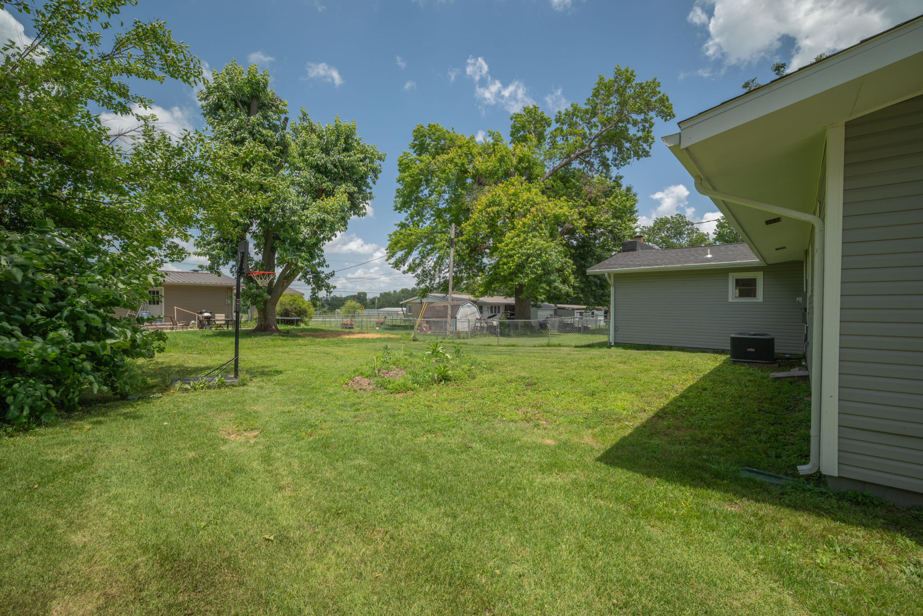 103 North Spring Street Property Photo 26