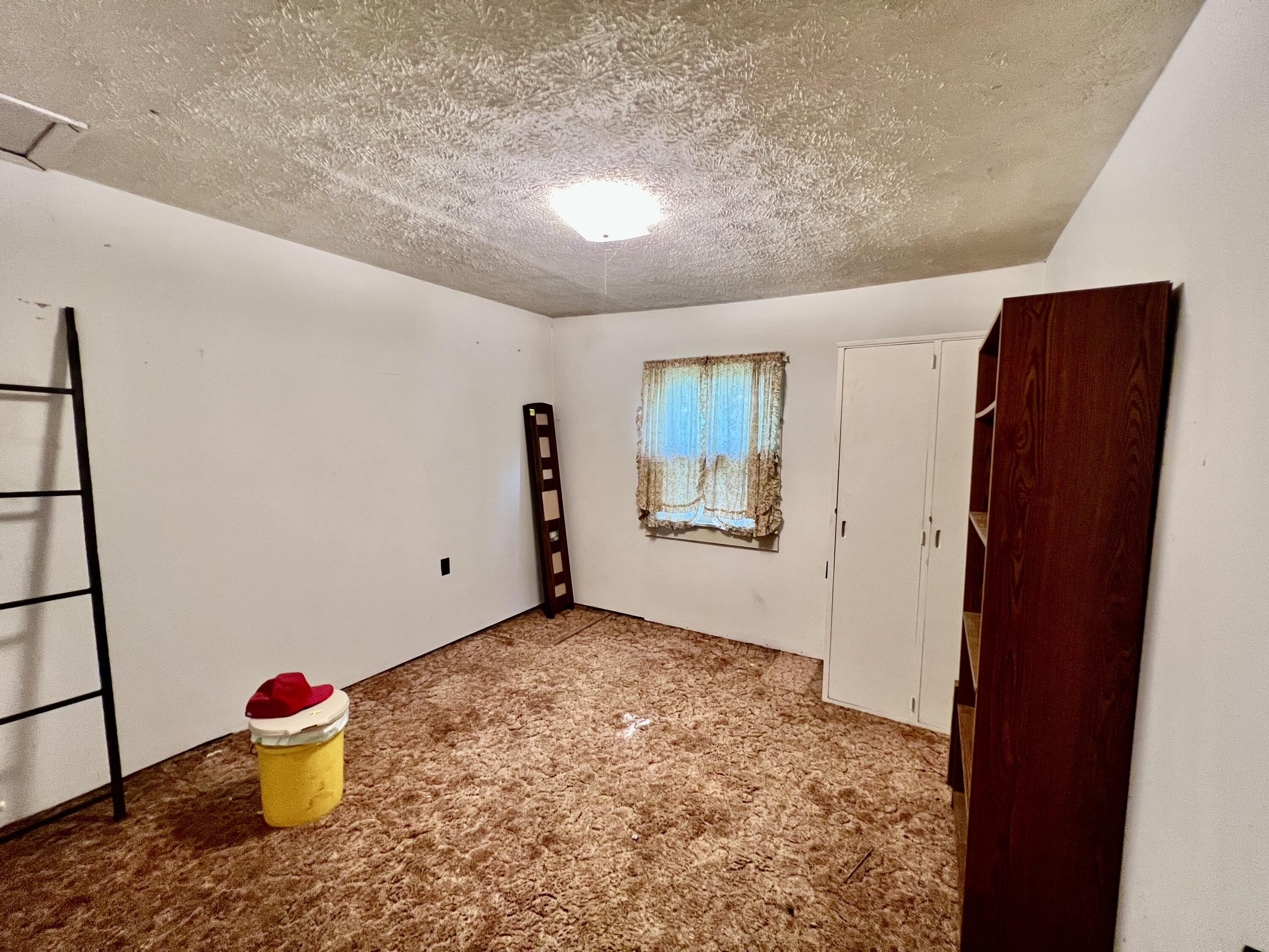 558 West Ragsdale Street Property Photo 15